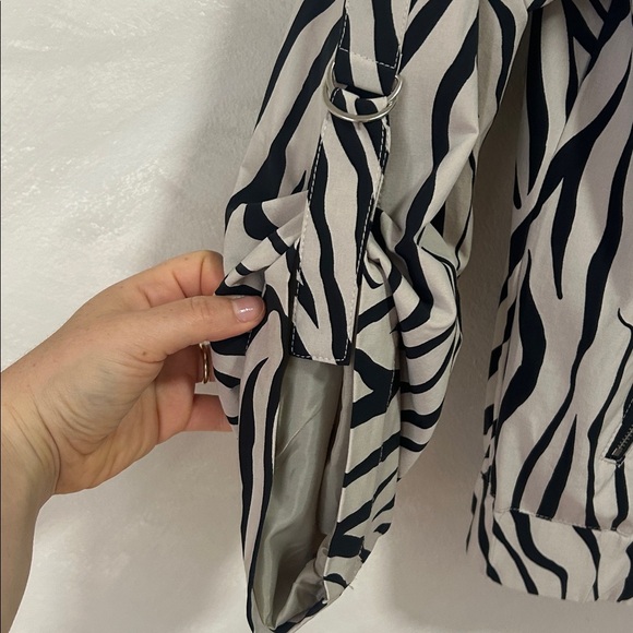Vintage Zebra windbreaker bomber jacket size medium 80s 90s Y2K - Picture 3 of 6